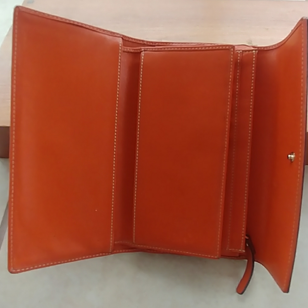 Kate Spade large wallet - Picture 3 of 5